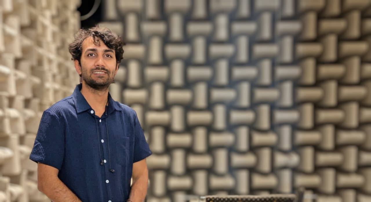 Standing inside an anechoic chamber at the Aix-Marseille acoustic lab